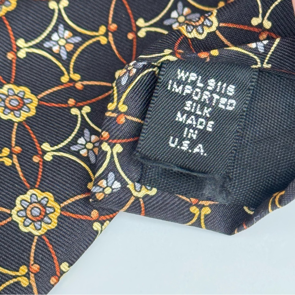 Jos A. Bank Silk Tie Made in USA Classic Gold Medallion Repeating Pattern Black - Picture 4 of 5